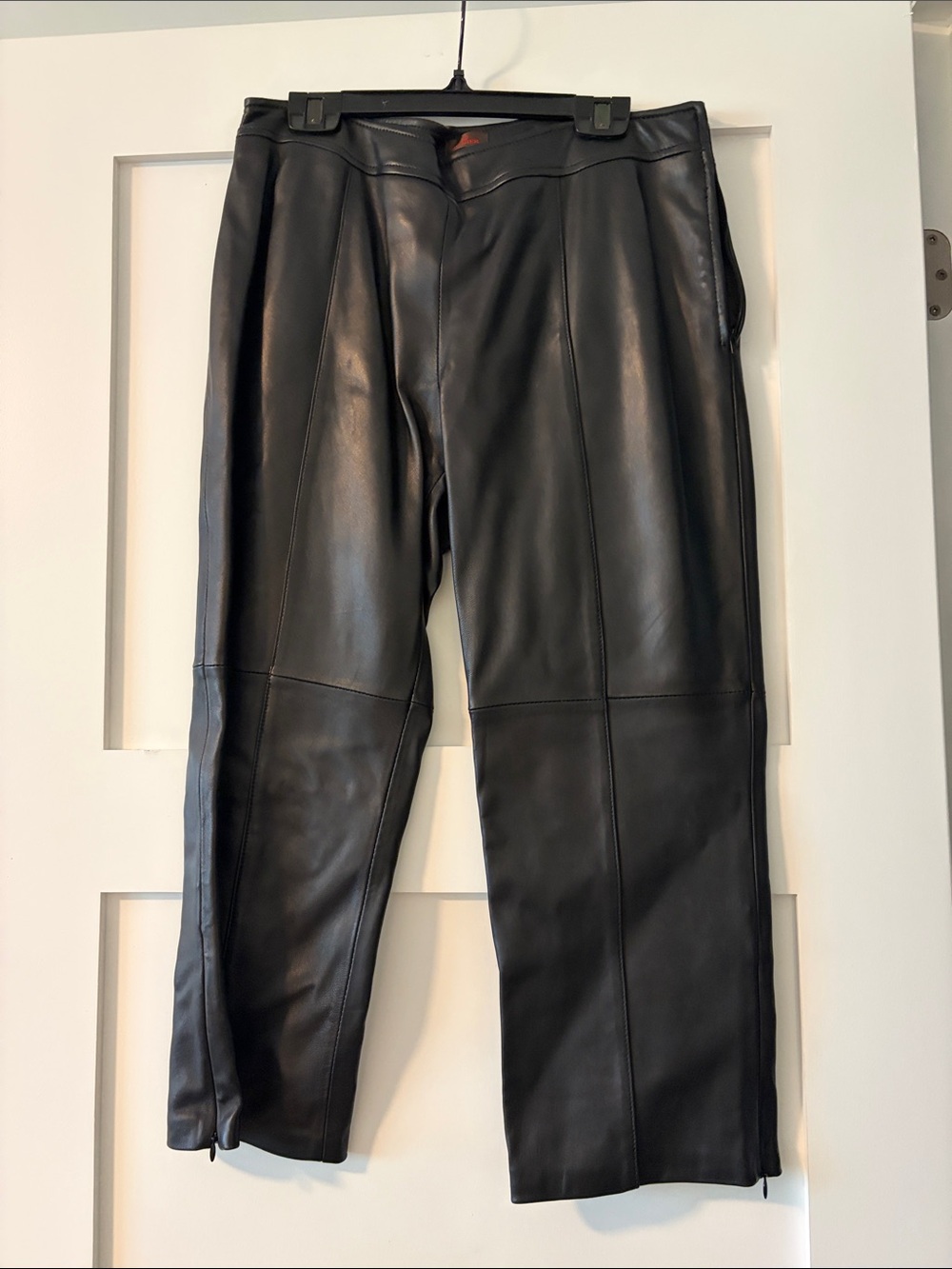 Woman’s Black Leather Cropped Pants - Classic Straight Fit
